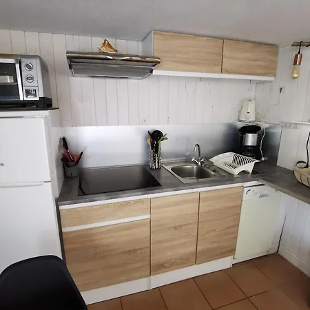 Maisonette Avec Piscine Et Parking, Proche - Fr-1-194-343 別荘